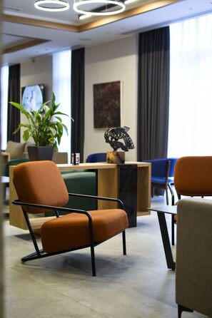 로비 좌석 공간
