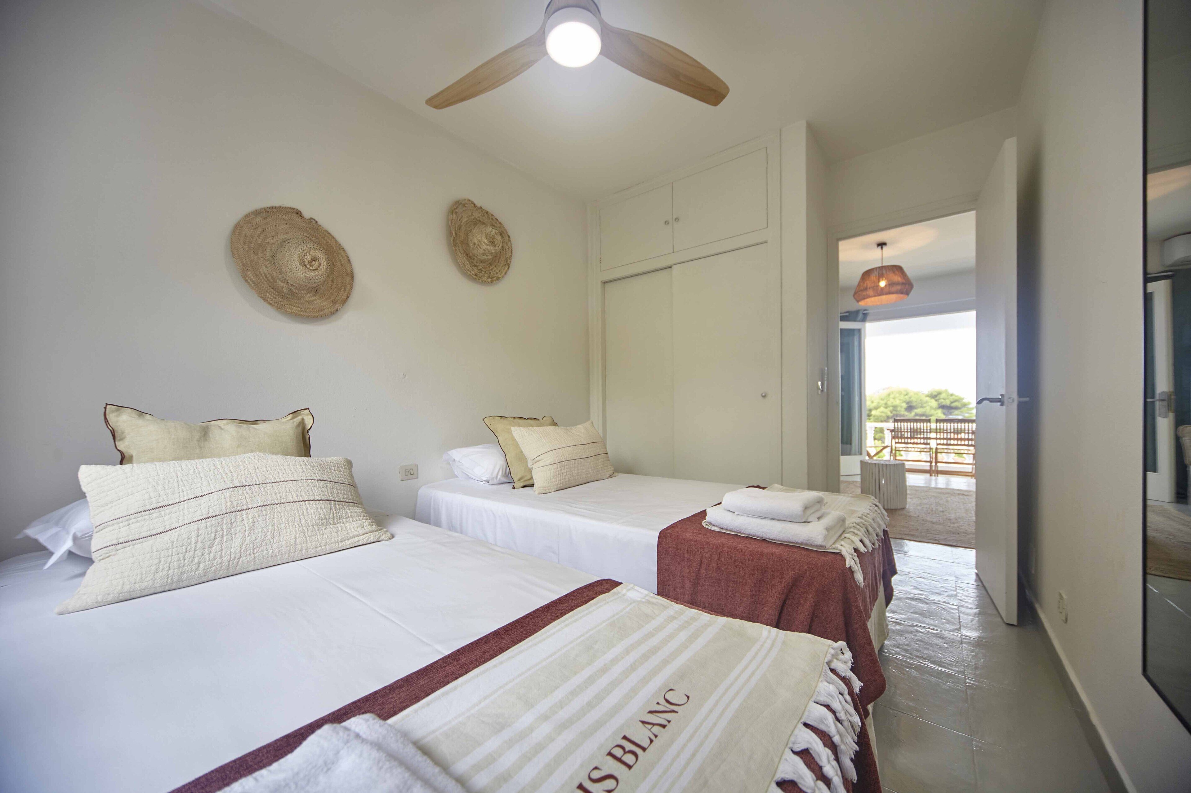 superior apartment, sea view | iron/ironing board, free wifi