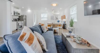 Modern Studio Near Lake Lewisville | Fire Pit & Pets OK