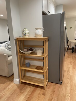 3 عدّة غرف نوم ومكواة/لوح كي وسرير سفر وواي فاي مجانًا