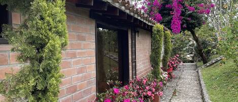 تفاصيل الفندق من الخارج