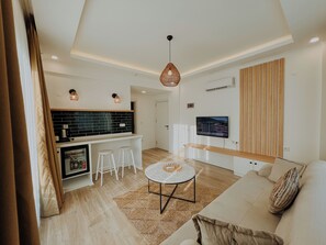 Deluxe Suite, 1 Double Bed, Garden View, Ground Floor | Egyptian cotton sheets, premium bedding, individually decorated - Marla Suite Hotel (Fethiye)