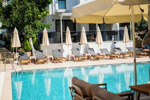 Seasonal outdoor pool - Marla Suite Hotel (Fethiye)