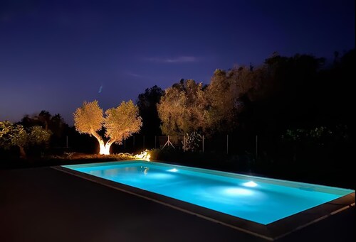 Handsome Country Villa With Private Pool:your Dream Getaway!