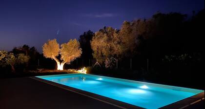 Handsome Country Villa With Private Pool:your Dream Getaway!