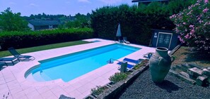 Outdoor pool - Luxury farmhouse Casa Albarossa with pool and view of Monferrato hills (Murisengo)