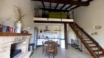 Micro-ondes, four, plaque de cuisson, lave-vaisselle