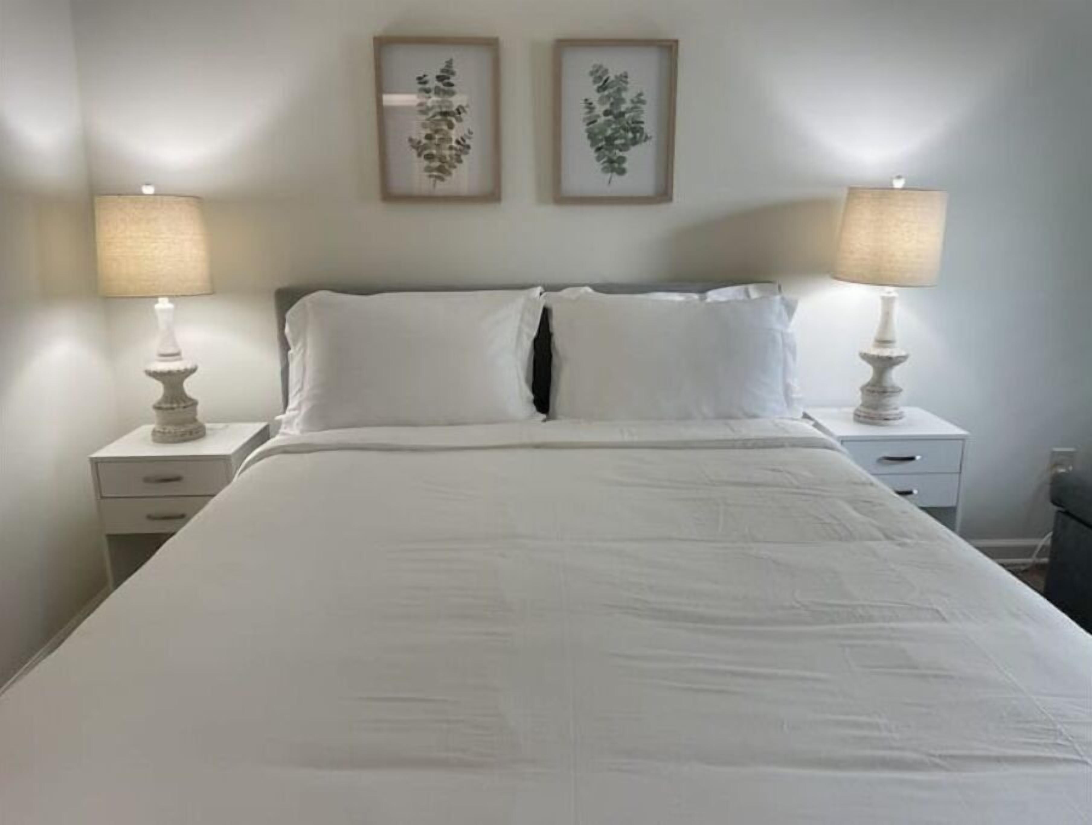 2 多间卧室、办公桌、熨斗/熨衣板、旅行婴儿床