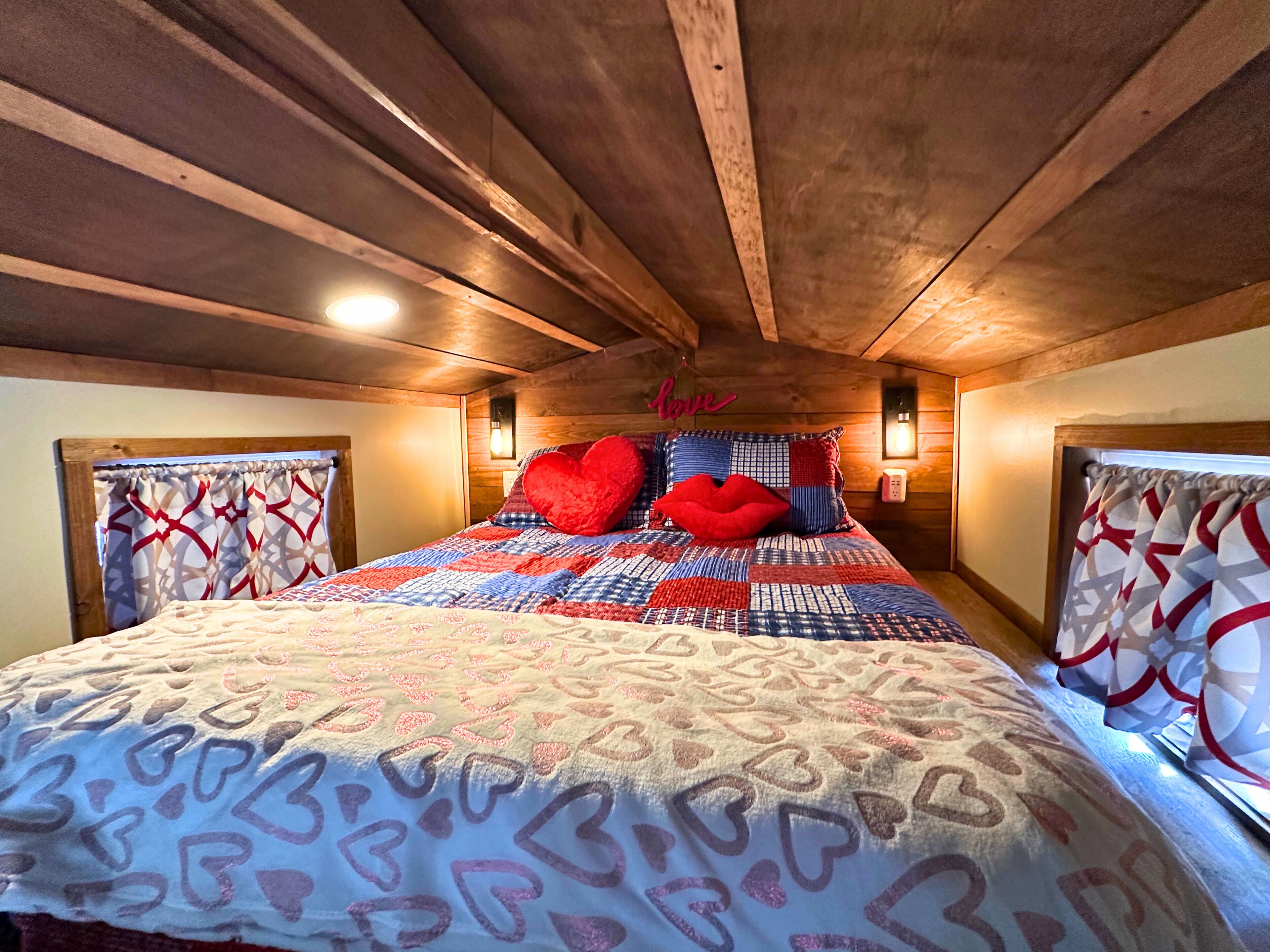 1 bedroom, iron/ironing board, bed sheets