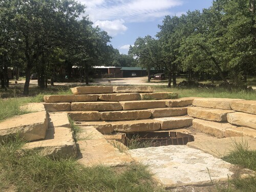 3 Tiny Town Romantic tiny home Animals Fire Pit