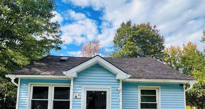 Cozy Cabin with Sauna & Firepit!