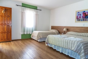 Frigobar, Wi-Fi de cortesia, roupa de cama
