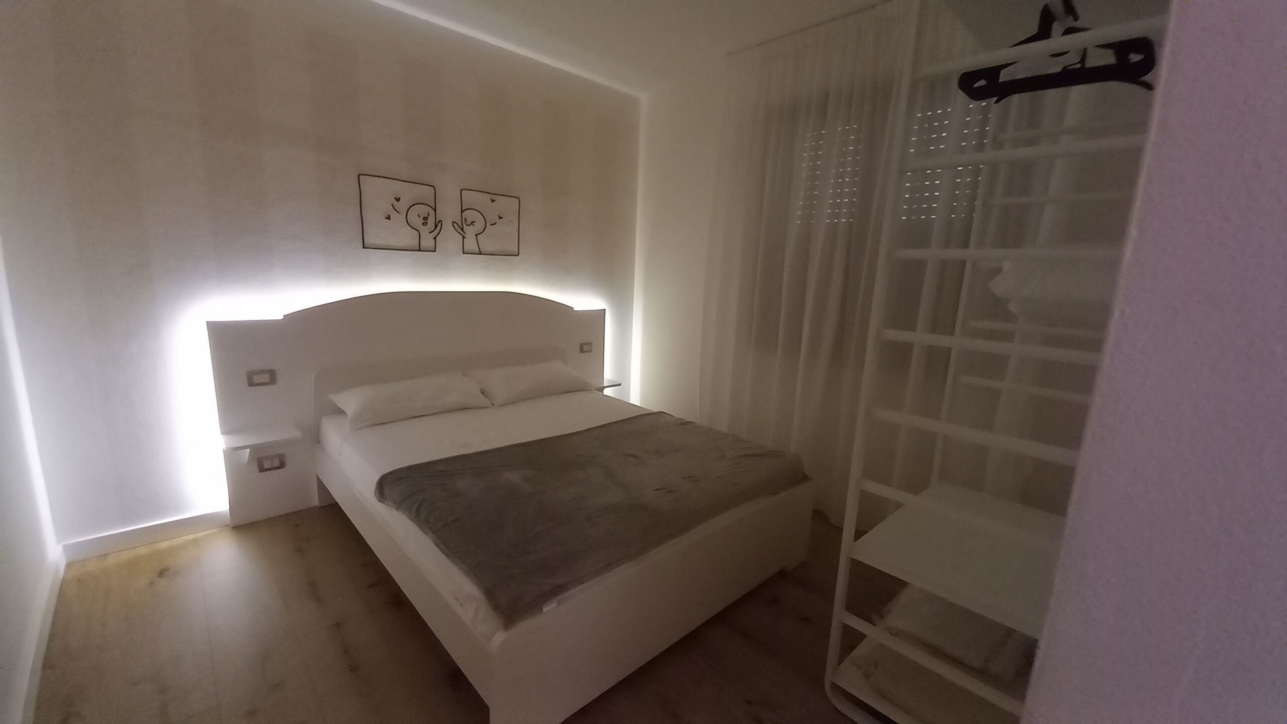 1 soverom, strykejern/-brett og sengetøy