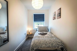 2 bedrooms, iron/ironing board, WiFi, bed sheets