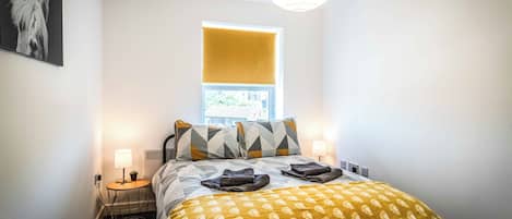2 bedrooms, iron/ironing board, WiFi, bed sheets