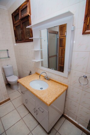 Towels, soap, shampoo, toilet paper
