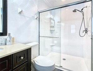 Hair dryer, towels