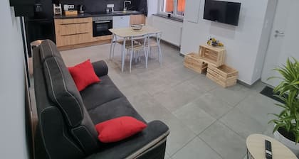 Appartement Avec Jardin à 10 Minutes de la Ville de Saint-flour