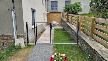 Enceinte de lâhĂ©bergement
