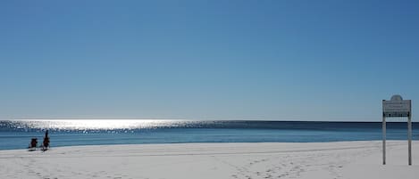 Na praia