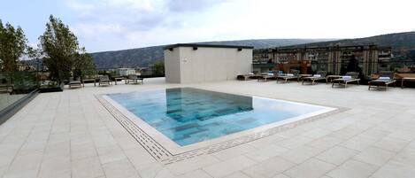 Seasonal outdoor pool