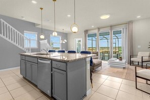 Interior - 5 Bedrooms/ 4.5 Bathrooms/ Windsor island (637 JL) (Davenport)