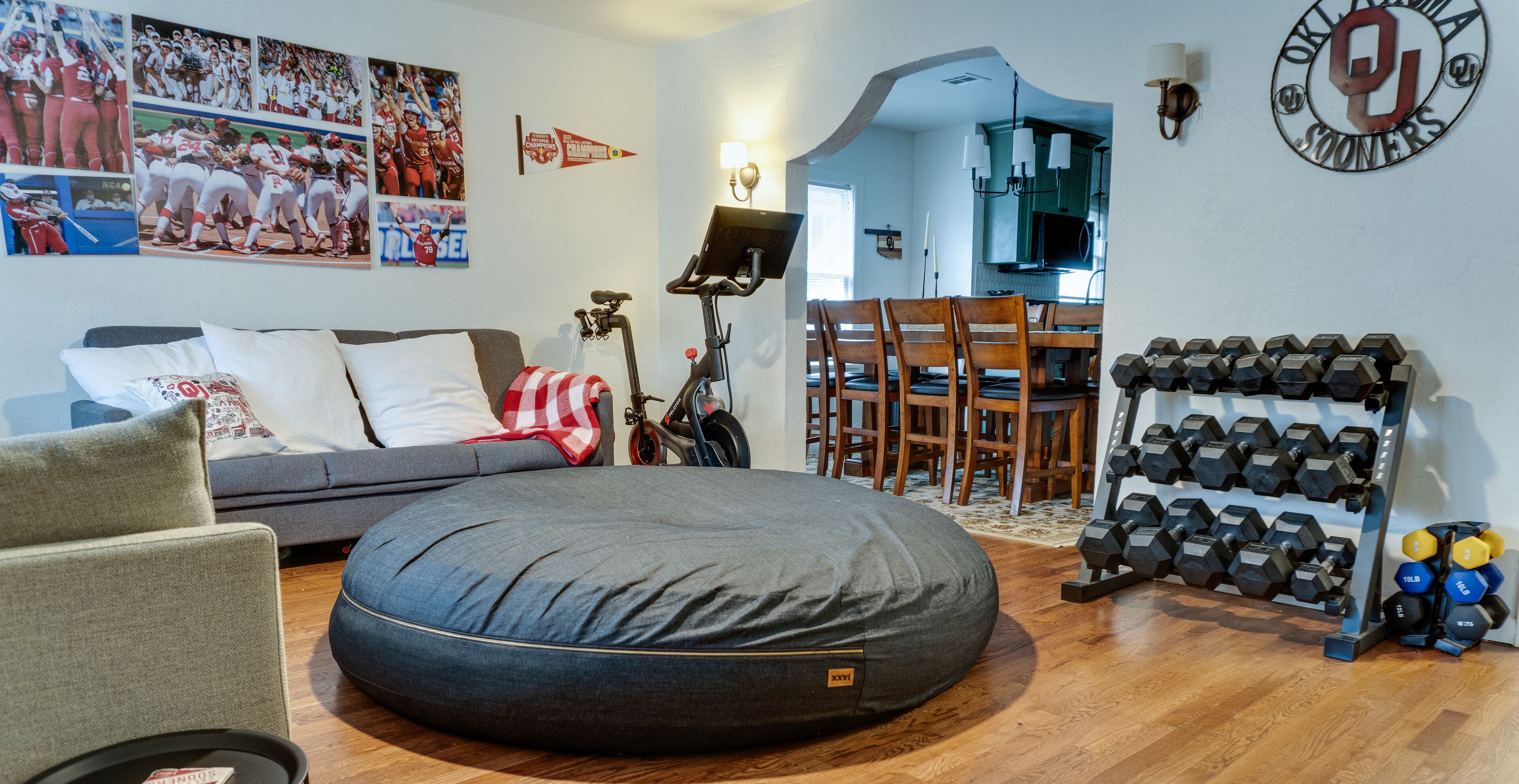 Sooner Softball Fan's Dream Home in Norman!