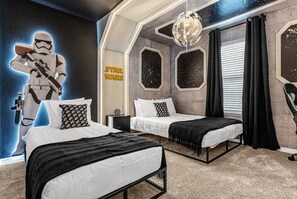7 Schlafzimmer, Reisekinderbett, WLAN, Bettwäsche