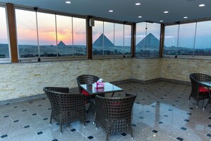 Rooftop terrace - Brother Sphinx Inn (Giza)