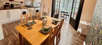 Remarkable 2-bed House in Coventry