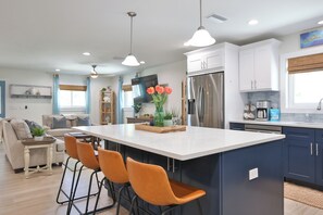 Interior - Exquisite Palma Sola Oasis: Your Private Paradise Awaits! (Bradenton)