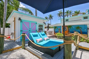 Terrace/patio - Exquisite Palma Sola Oasis: Your Private Paradise Awaits! (Bradenton)