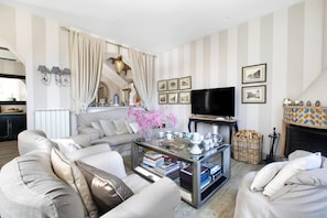 Ferienhaus, Raucher | 3 Schlafzimmer, Schreibtisch