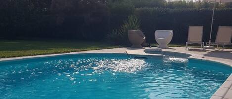 Seasonal outdoor pool