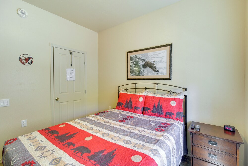 PetFriendly Overgaard Condo w/ Amenity Access! Overgaard Vrbo