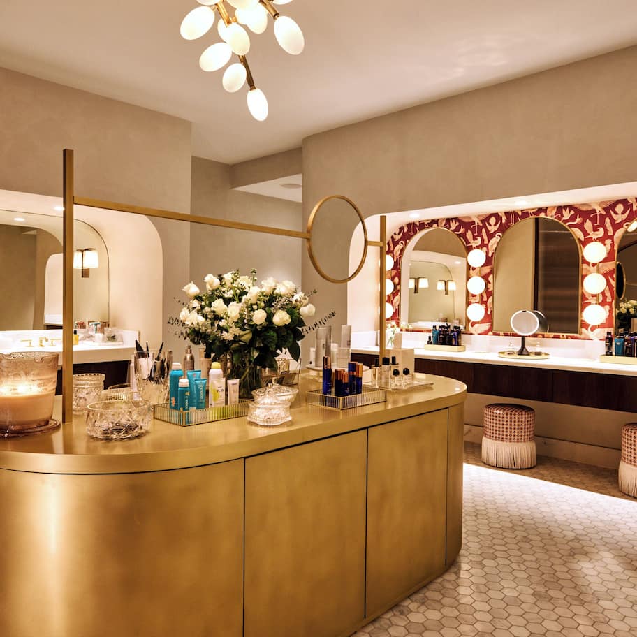 Couples treatment rooms, sauna, steam room, facials