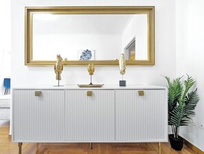 Interior - Athens Divas Velvet Gold Suite 46 (Athina)