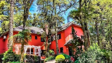 Fachada da propriedade