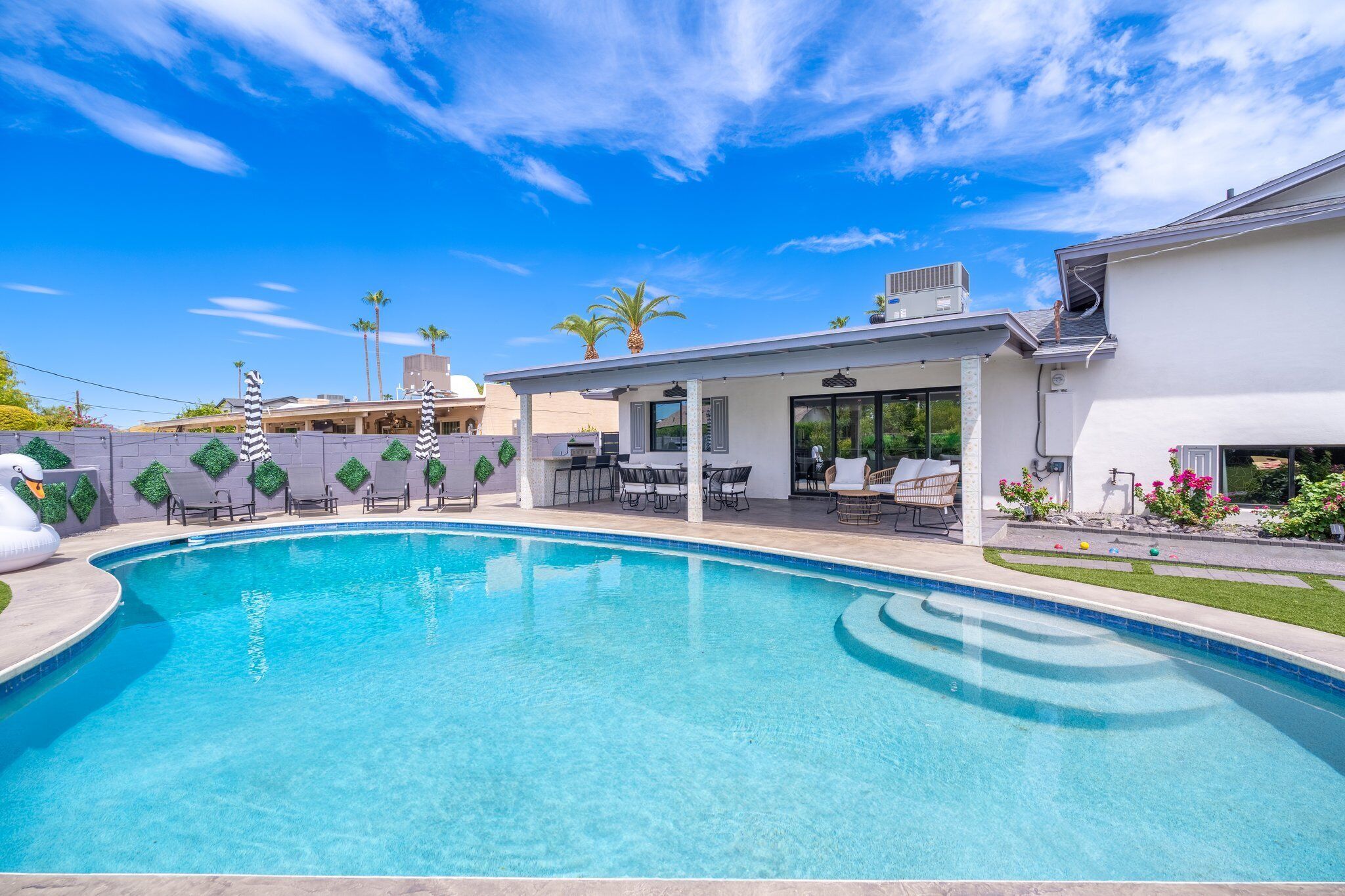 NEW! LUNA LUNERA - Luxury Getaway Sleeps 16! Scottsdale