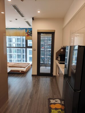 Apartamento superior | Zona de estar | Smart TV de 55 pulgadas con canales digitales, películas de pago