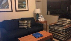 TV - Capital Vacations La Costa Beach Club - 2 Bedroom (4-Night) (Pompano Beach)