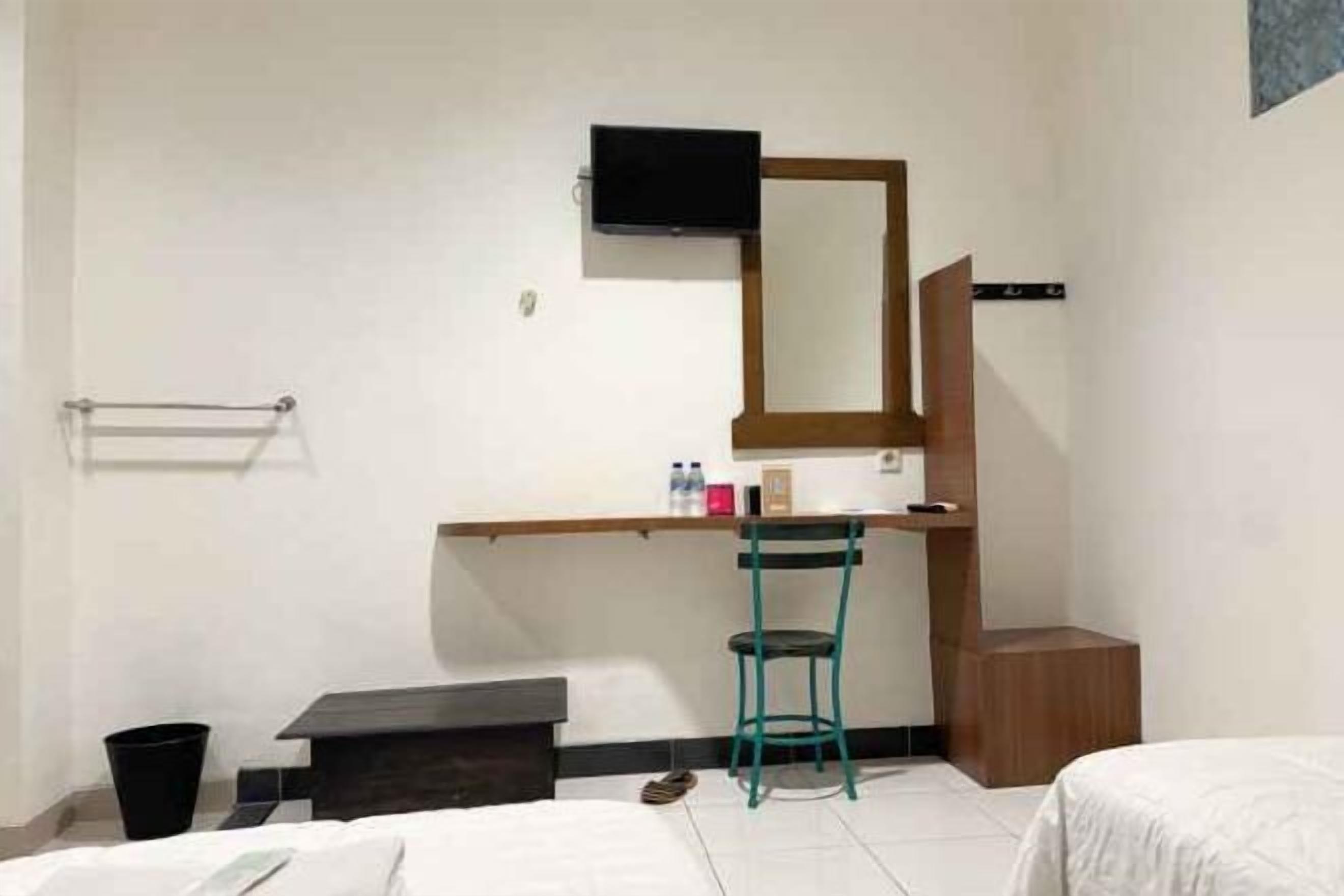 Skrivbord, gratis wi-fi och sängkläder