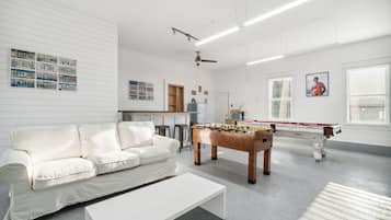 House | Living area | 50-inch Smart TV with digital channels, Netflix, Hulu