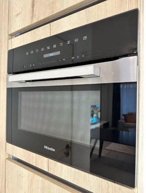 Microwave - Stylish One Bedroom Flat
 (Bruxelles)