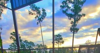 Bastrop Container Hideaway-Forest Views-Near Hiking