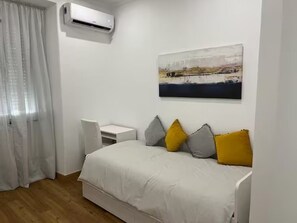 2 camere, ferro/asse da stiro, Wi-Fi gratuito, lenzuola