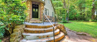 Salisbury Cottage ~ 7 Mi to High Rock Lake!