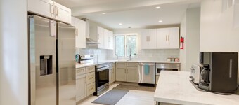 Pennington Home w/ Deck ~ 9 Mi to Princeton!