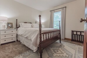 3 habitaciones, tabla de planchar con plancha, cuna de viaje y wifi