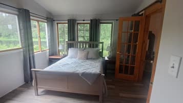 4 bedrooms, bed sheets, wheelchair access